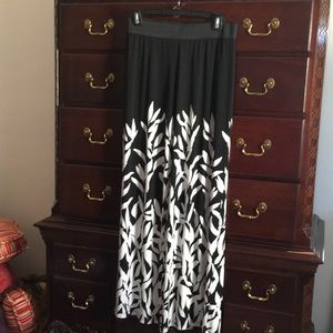 Alfani wide leg black and white print pant
